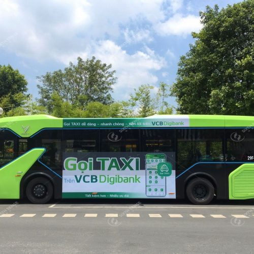 Quảng cáo xe bus điện VinBus ra mắt “Gọi taxi” trên VCB Digibank