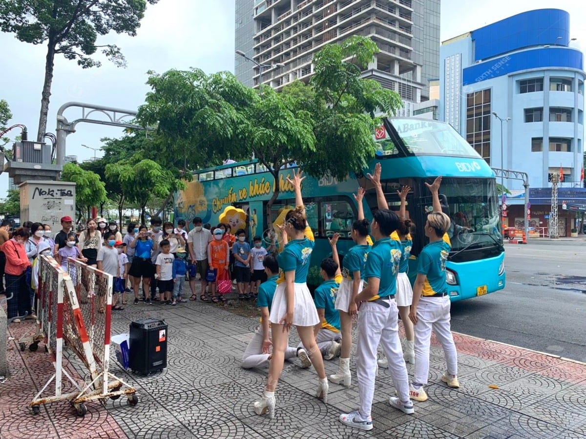 BIDV tổ chức roadshow xe bus 2 tầng khắp 13 tỉnh, thành phố