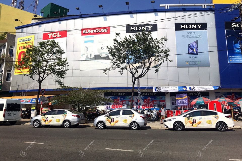 Dự án roadshow ô tô 4 chỗ quy mô lớn của Mega We Care