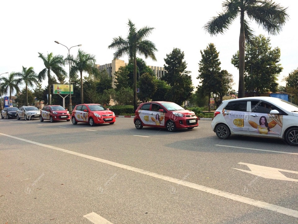 Dự án roadshow ô tô 4 chỗ quy mô lớn của Mega We Care