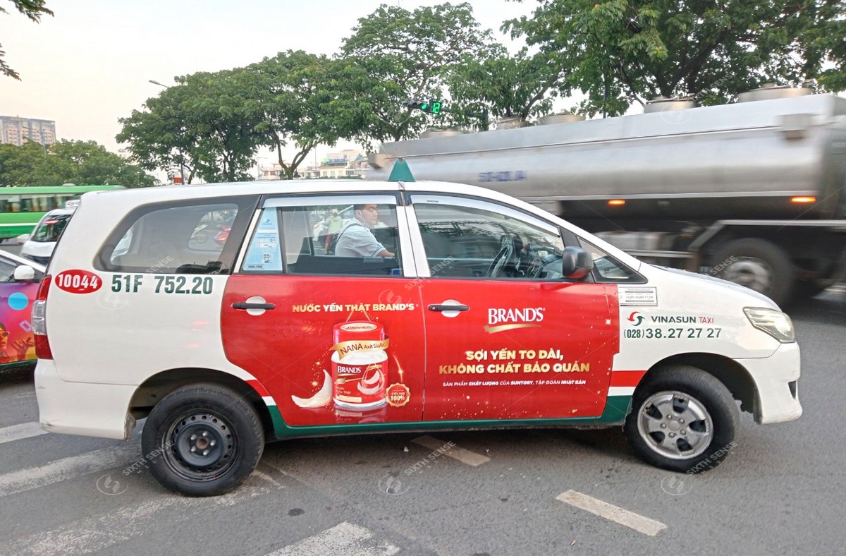 Dự án quảng cáo taxi Vinasun cho Nước yến Brand’s
