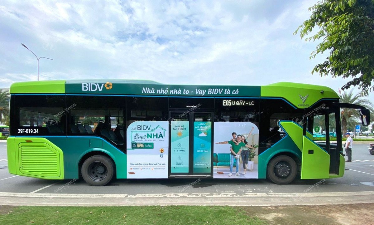 BIDV quảng cáo xe bus điện VinBus về gói vay với lãi suất ưu đãi 5%